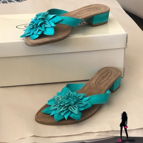 Turquiose Floral Flipflops - Picture 3 of 6